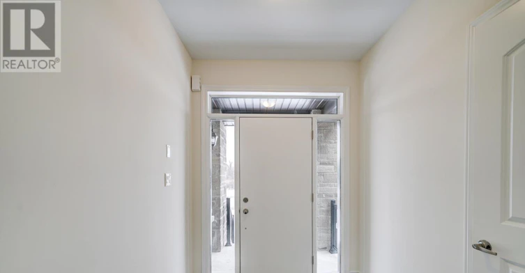 25 Garrett Styles Drive, Georgina, ON, L4P 0J1 - 4
