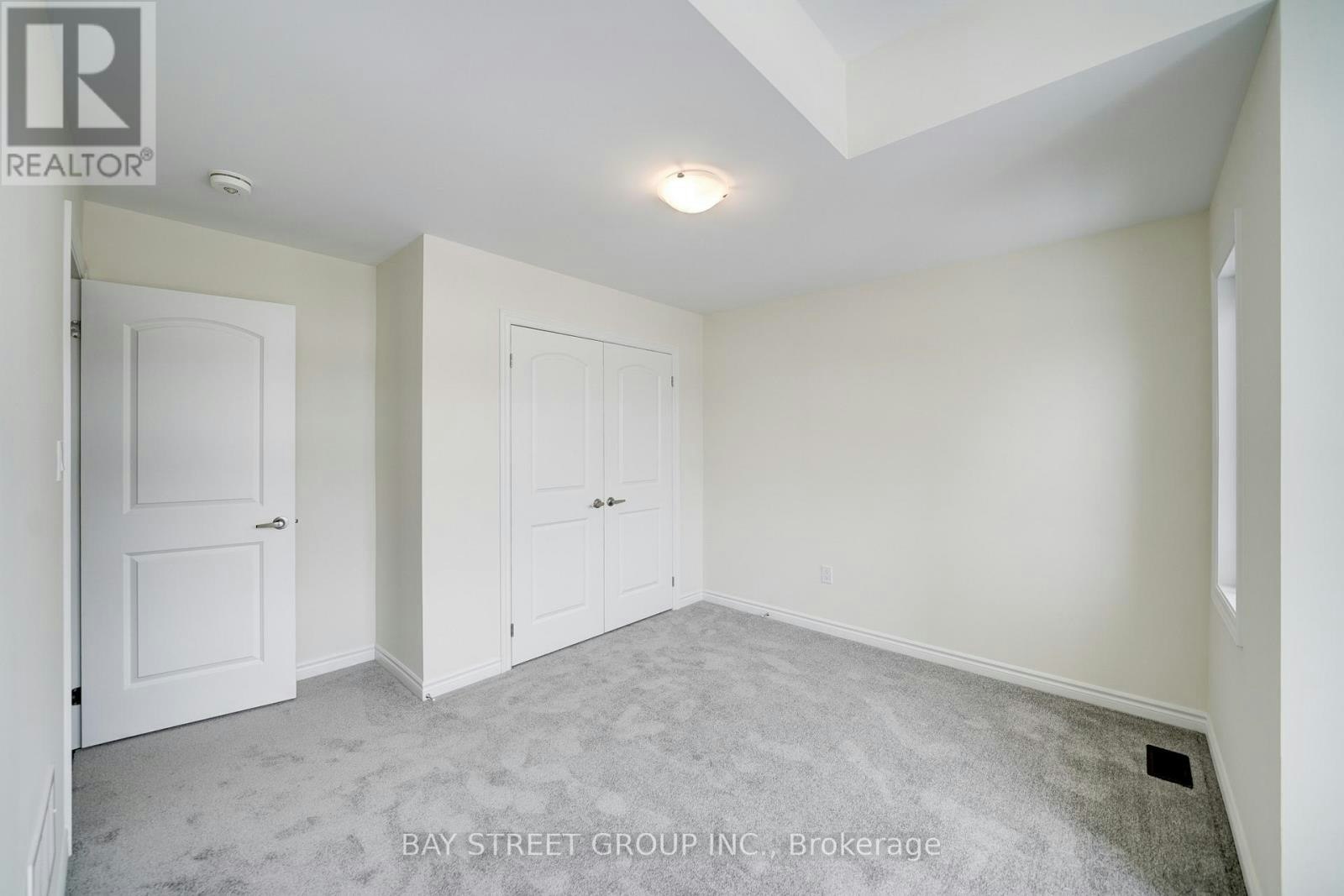 25 Garrett Styles Drive, Georgina, ON, L4P 0J1 - 37