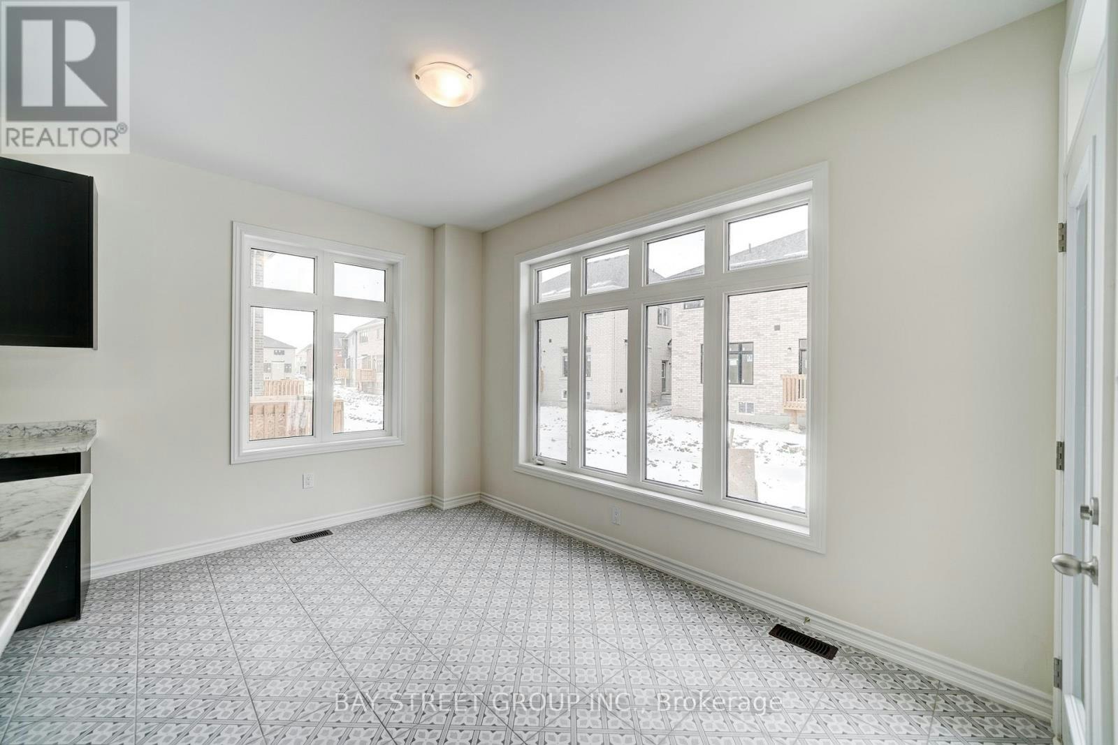 25 Garrett Styles Drive, Georgina, ON, L4P 0J1 - 20