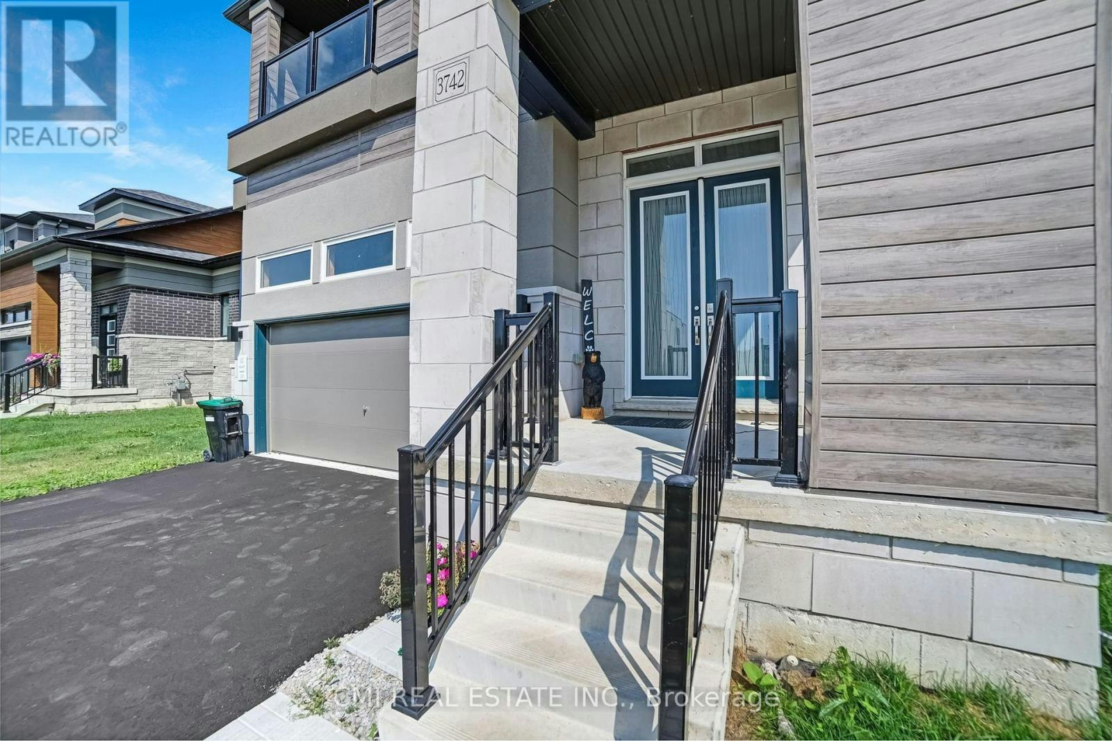 3742 Sunbank Crescent, Severn, ON, L3V 6H3 - 4