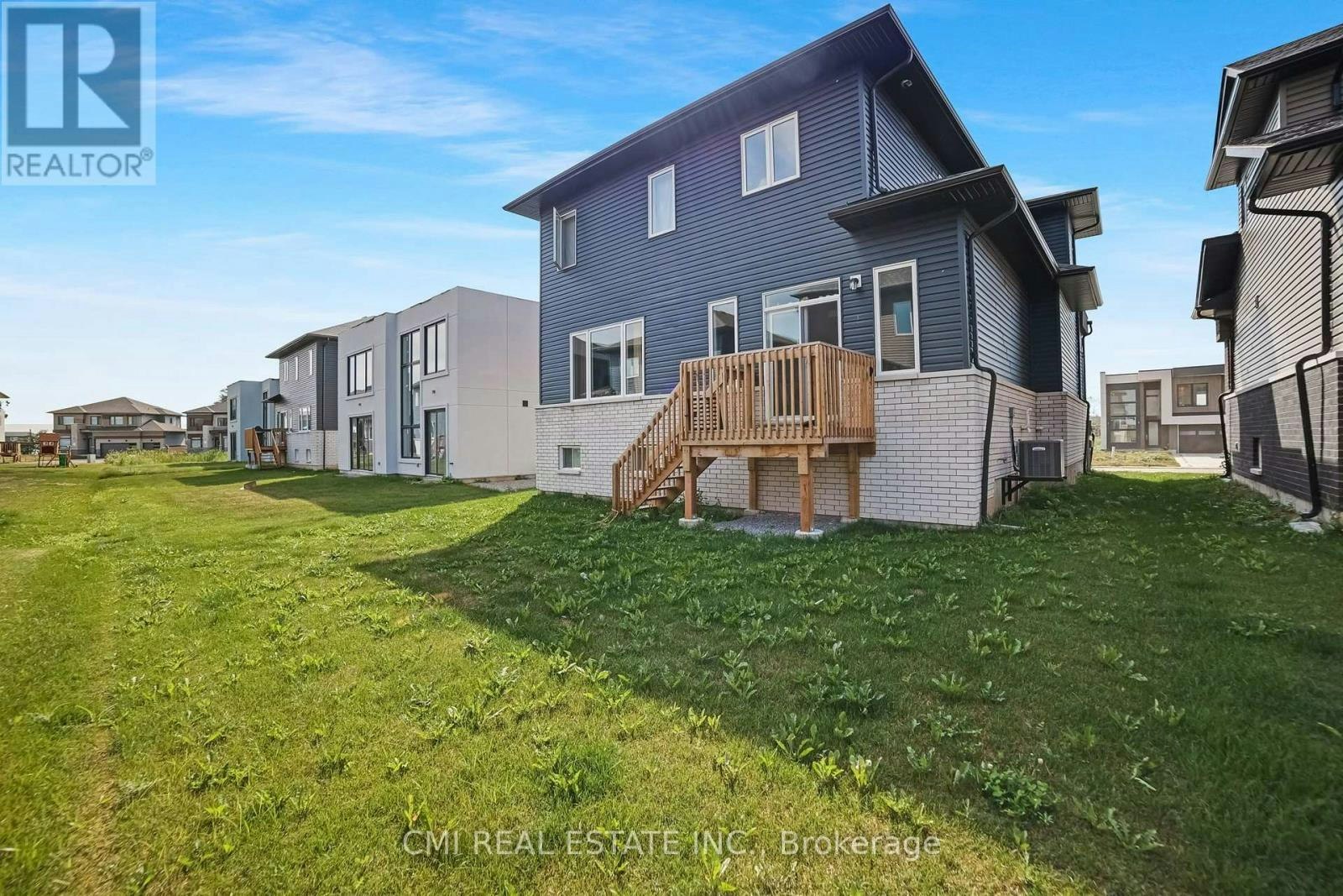 3742 Sunbank Crescent, Severn, ON, L3V 6H3 - 38