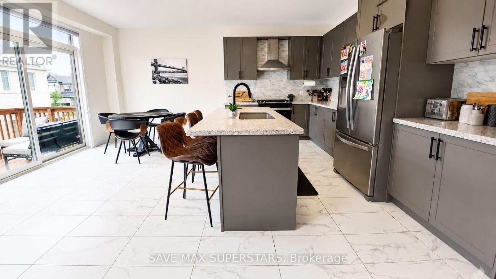 4 Sweet Cicely Street, Springwater, ON, L9X 2E2 - 18