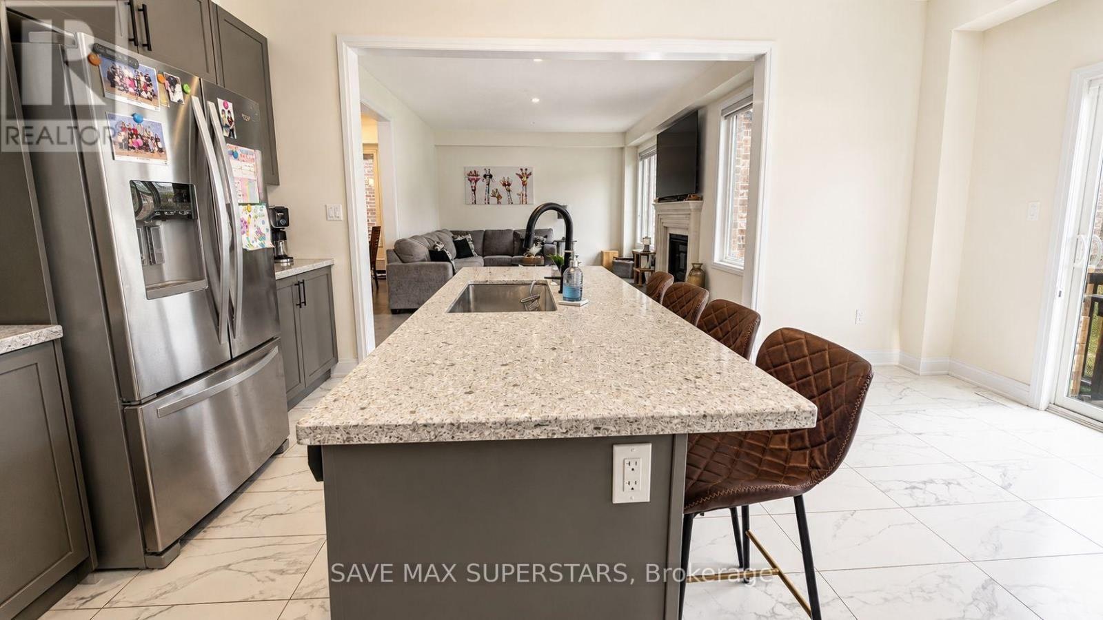 4 Sweet Cicely Street, Springwater, ON, L9X 2E2 - 15