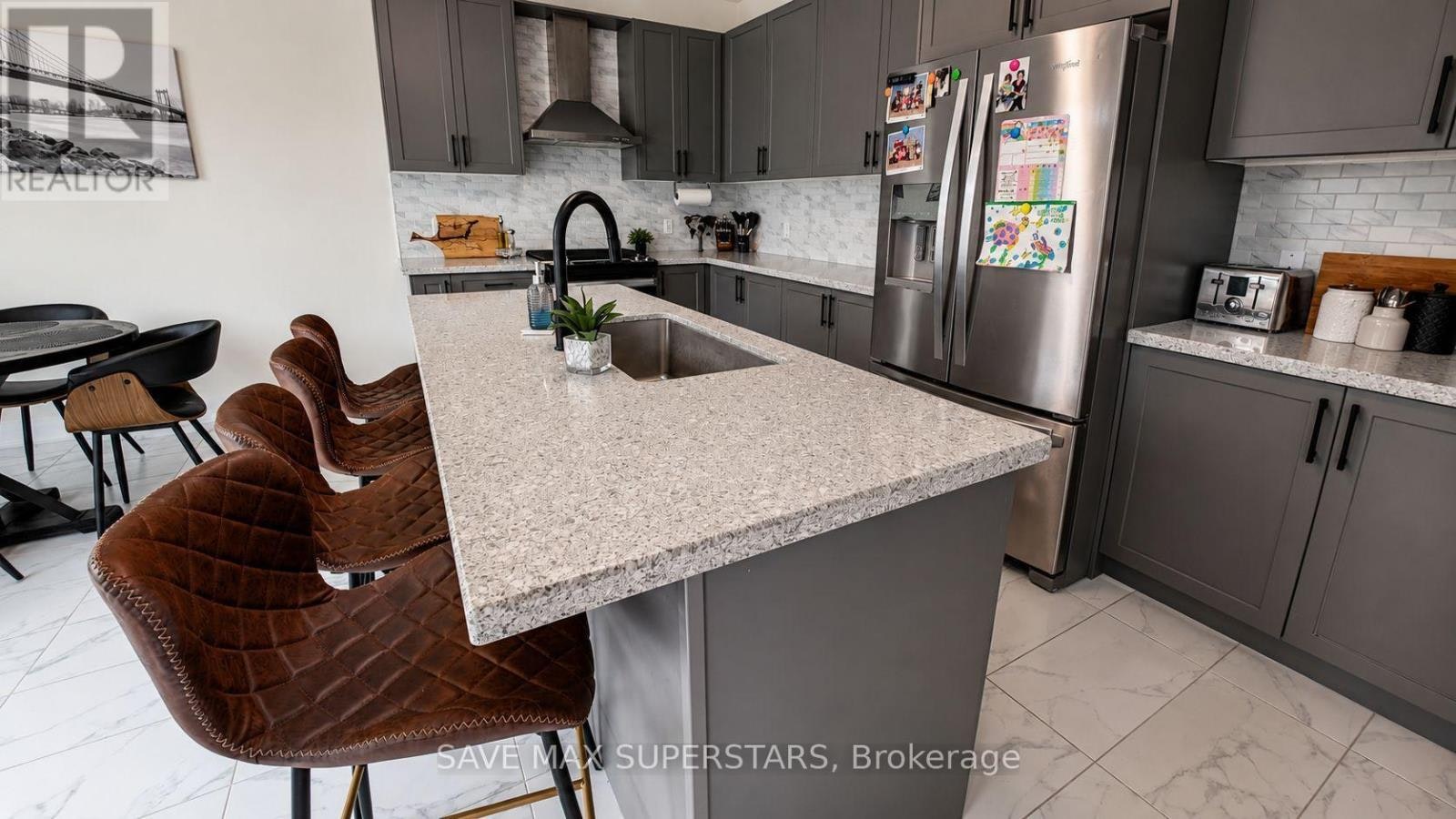 4 Sweet Cicely Street, Springwater, ON, L9X 2E2 - 45
