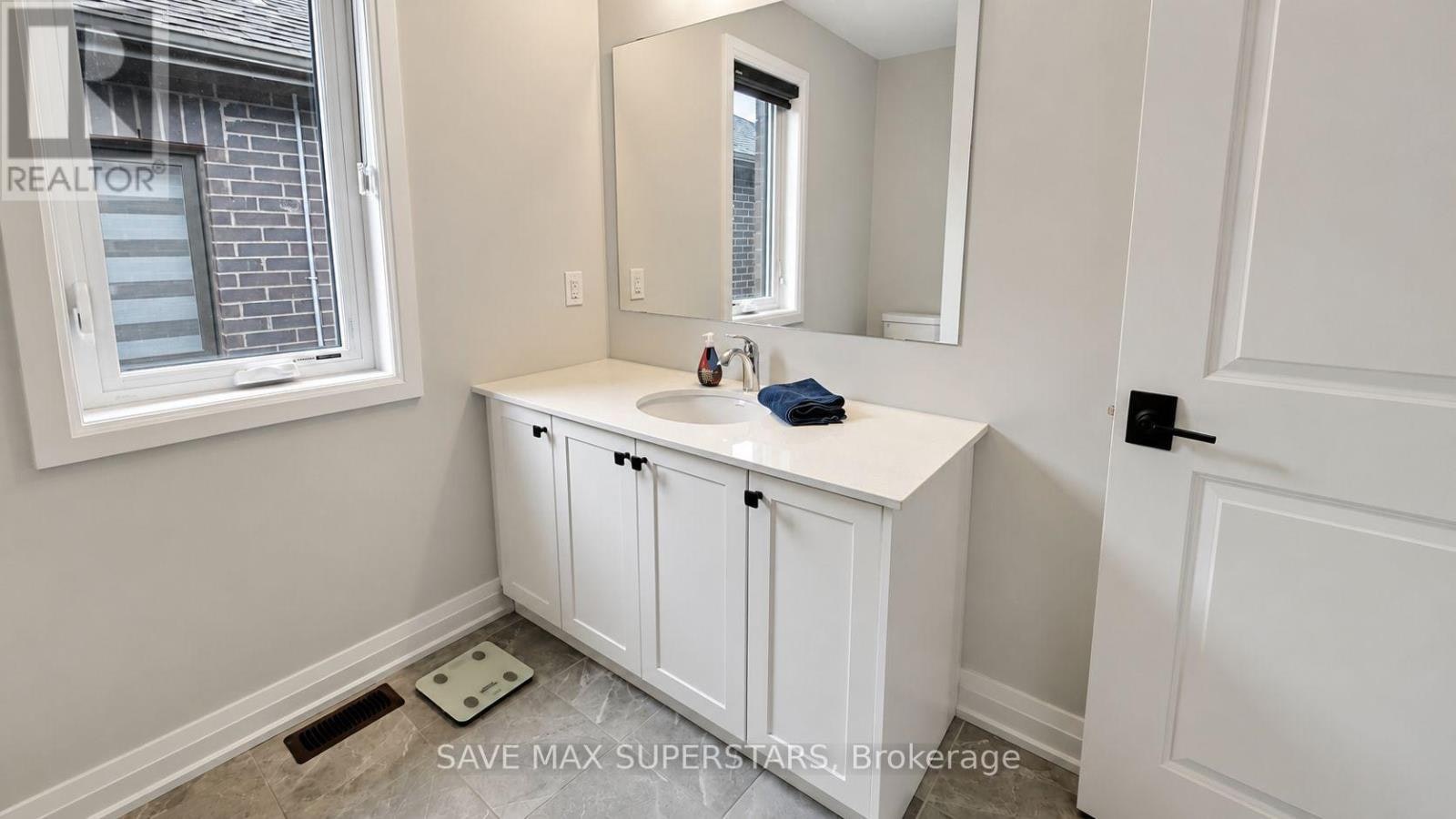 4 Sweet Cicely Street, Springwater, ON, L9X 2E2 - 23
