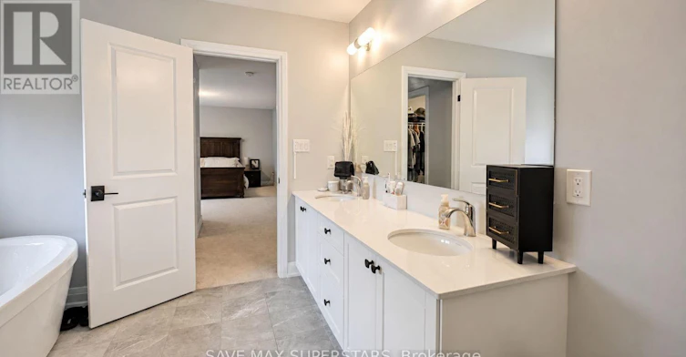 4 Sweet Cicely Street, Springwater, ON, L9X 2E2 - 32