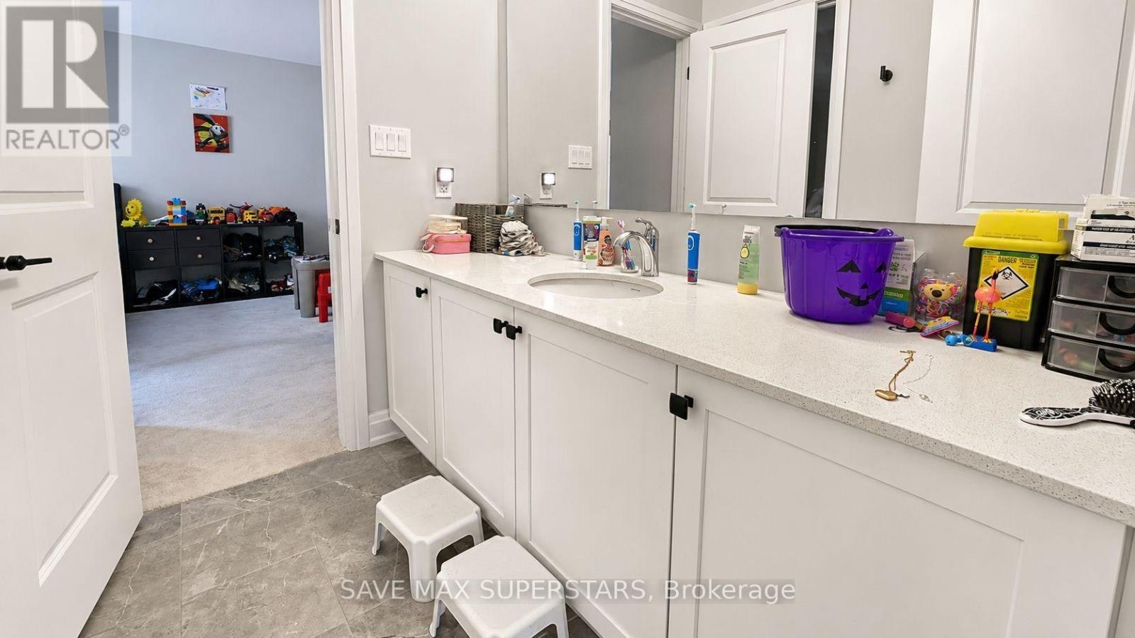 4 Sweet Cicely Street, Springwater, ON, L9X 2E2 - 46