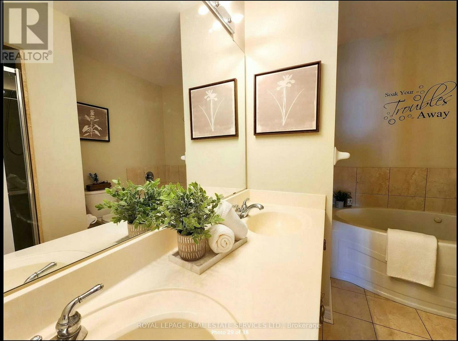 UPH5-60 Old Mill Road, Oakville, ON, L6J 7V9 - 12
