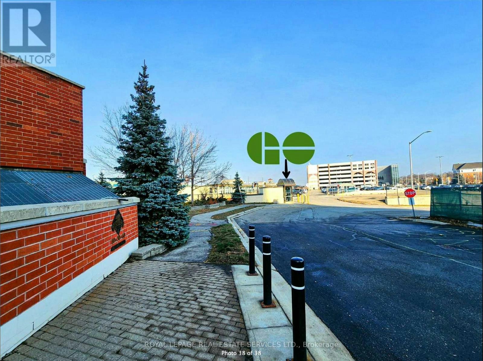UPH5-60 Old Mill Road, Oakville, ON, L6J 7V9 - 3