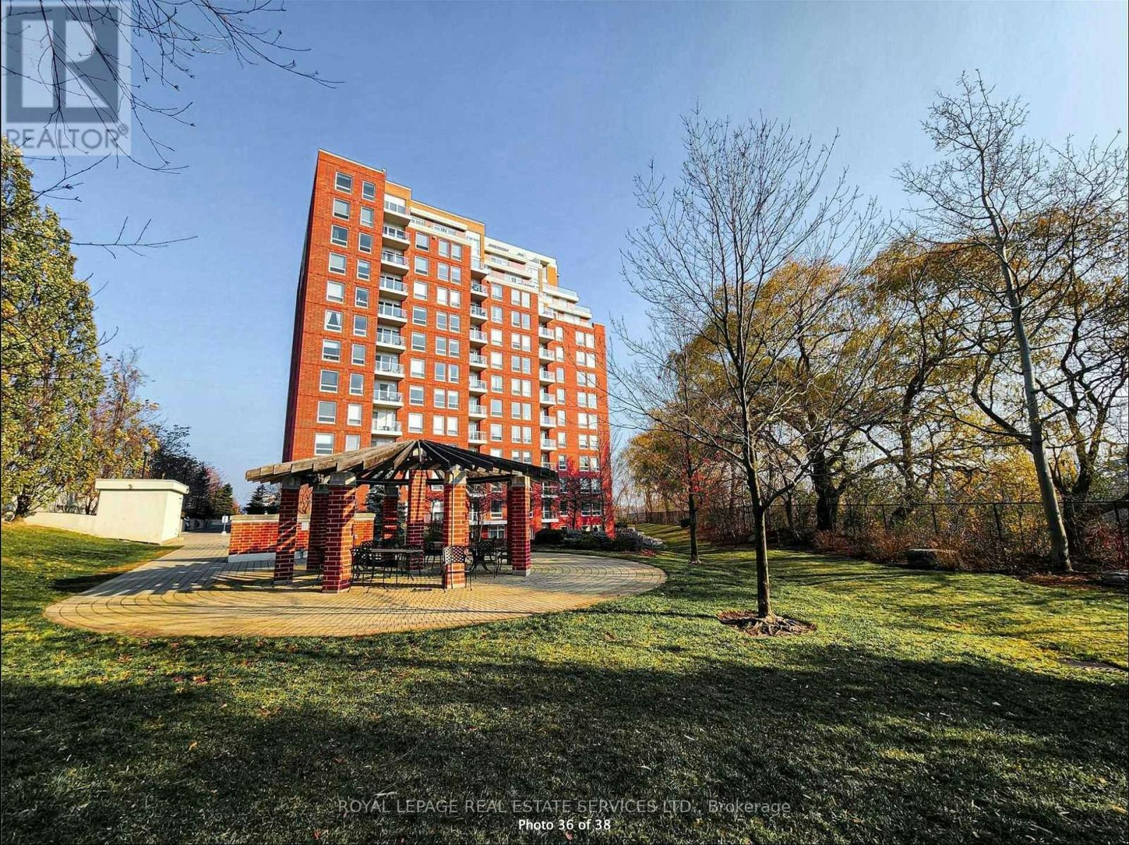 UPH5-60 Old Mill Road, Oakville, ON, L6J 7V9 - 37
