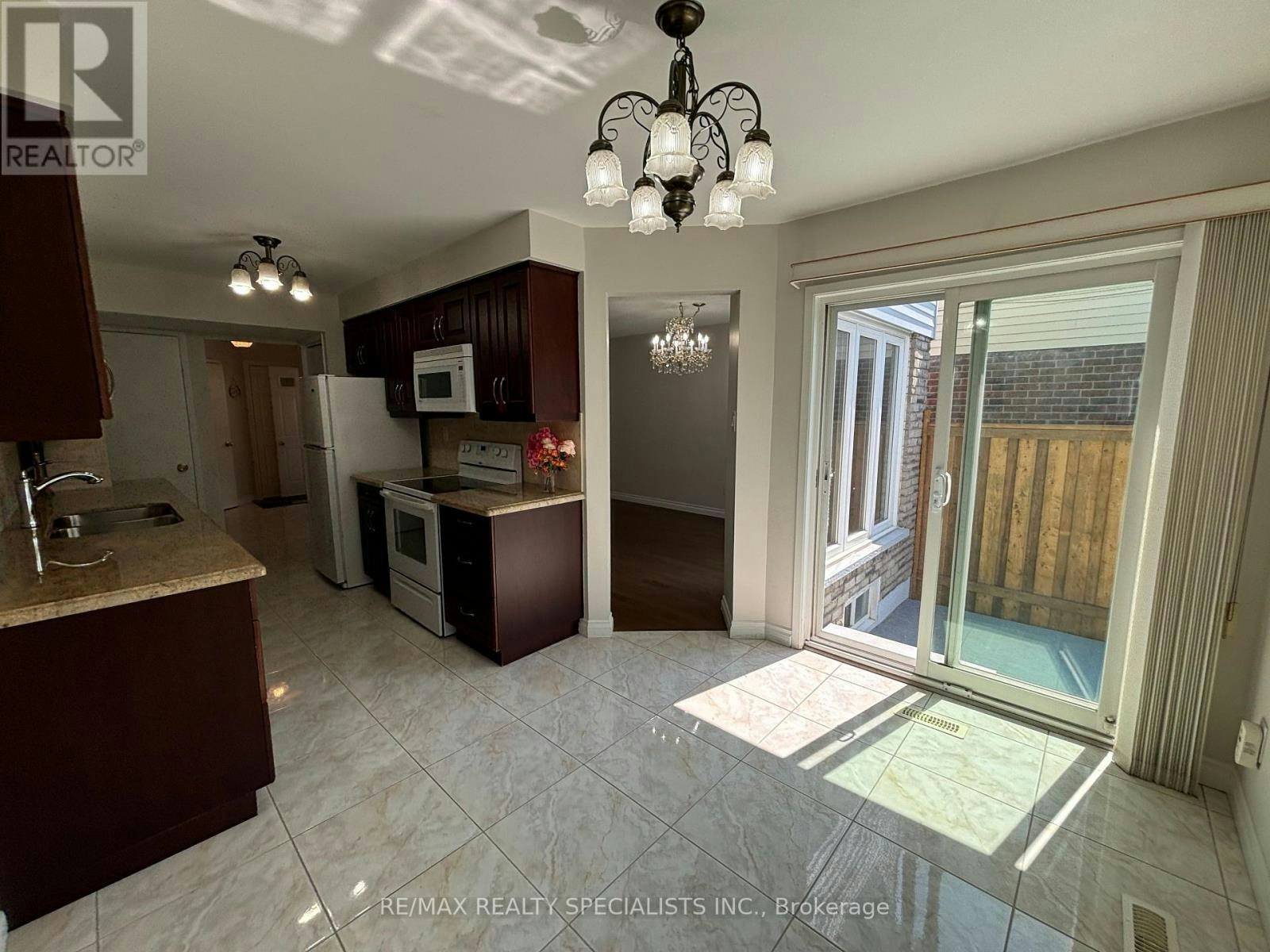 4334 Lee Drive, Mississauga, ON, L4W 4A8 - 7