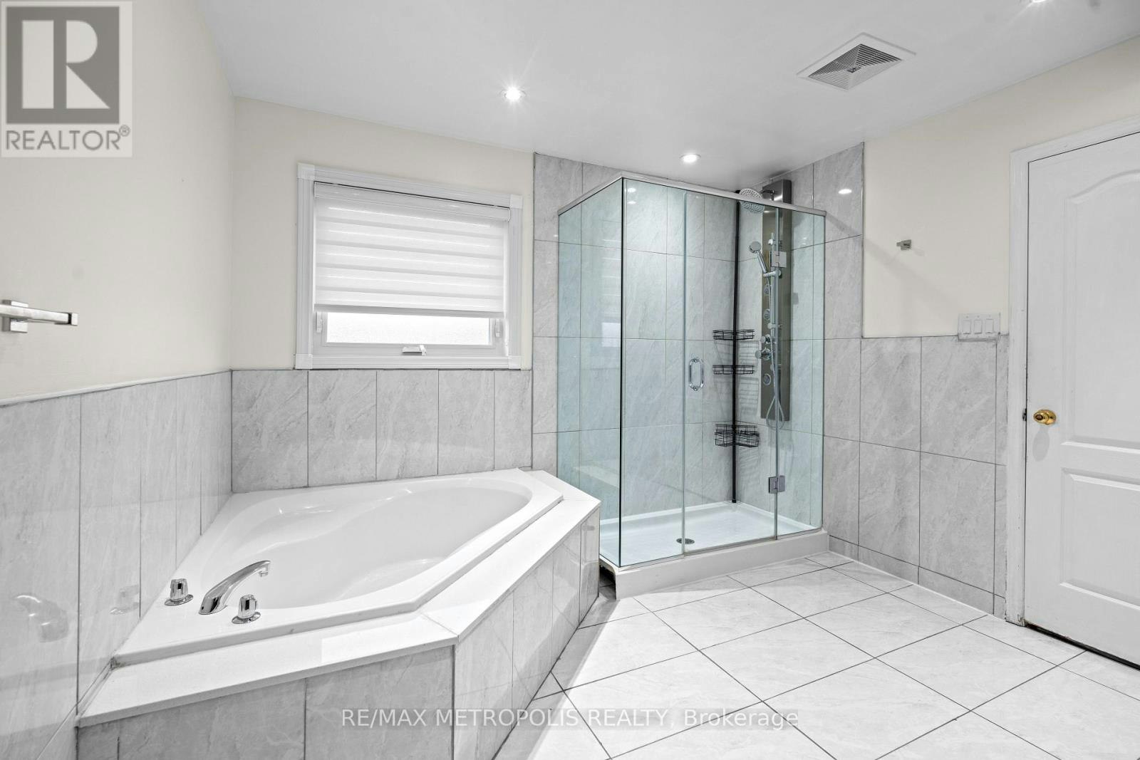 MAIN & UPPER-552 Feathergrass Crescent, Mississauga, ON, L4Z 3Y5 - 17