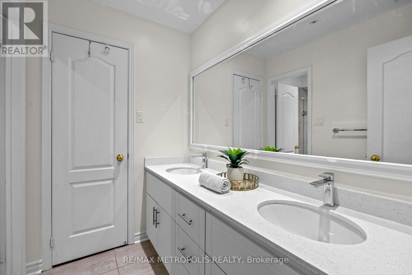 MAIN & UPPER-552 Feathergrass Crescent, Mississauga, ON, L4Z 3Y5 - 27