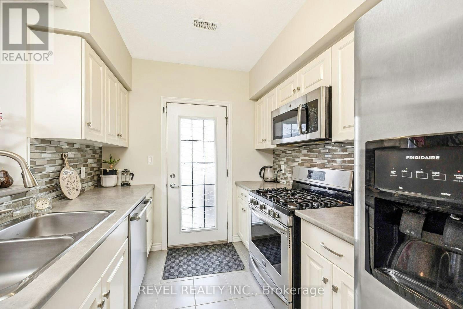 19B Guthrie Lane, Guelph/Eramosa, ON, N0B 2K0 - 15