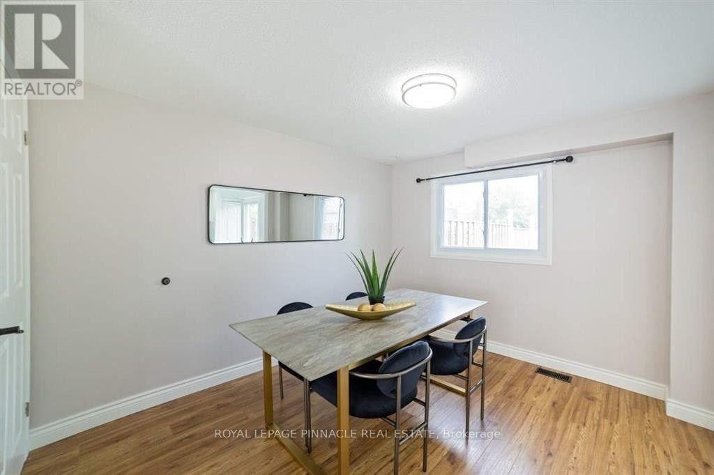 733 Parkview Crescent, Cambridge, ON, N3H 5A1 - 5