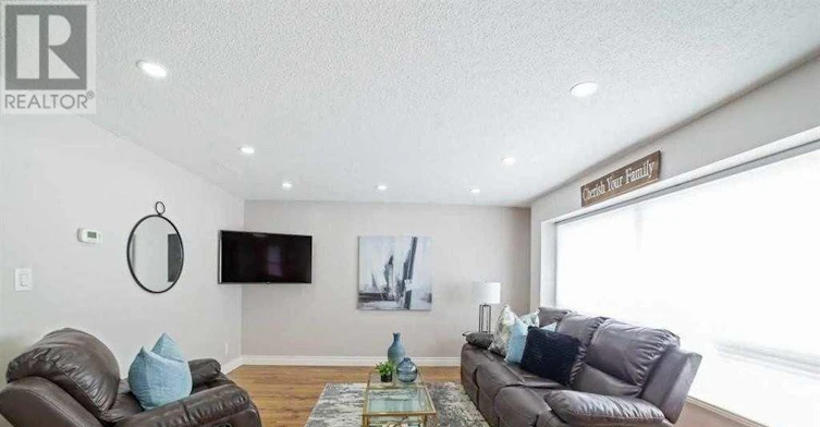 733 Parkview Crescent, Cambridge, ON, N3H 5A1 - 4