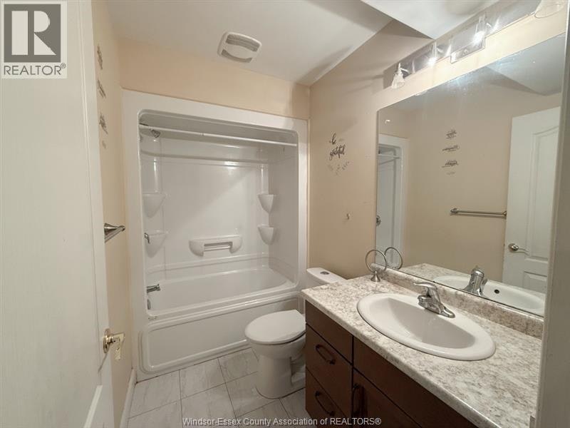LOWER-1965 Northway Avenue, Windsor, ON, N9B 0A3 - 9