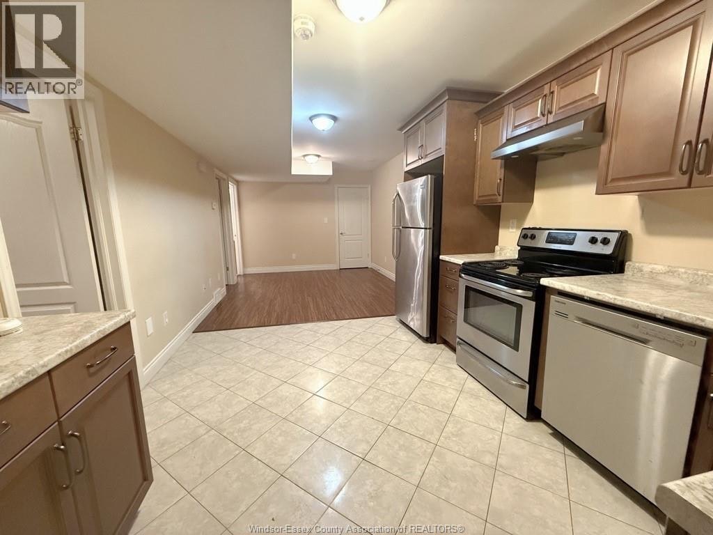 LOWER-1965 Northway Avenue, Windsor, ON, N9B 0A3 - 4