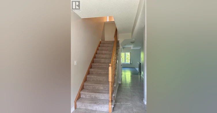 32 Arcadia Road, Wasaga Beach, ON, L9Z 3C7 - 2