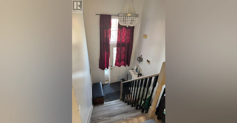 5864 Delle Donne Drive, Mississauga, ON, L5M 7A3 - 2