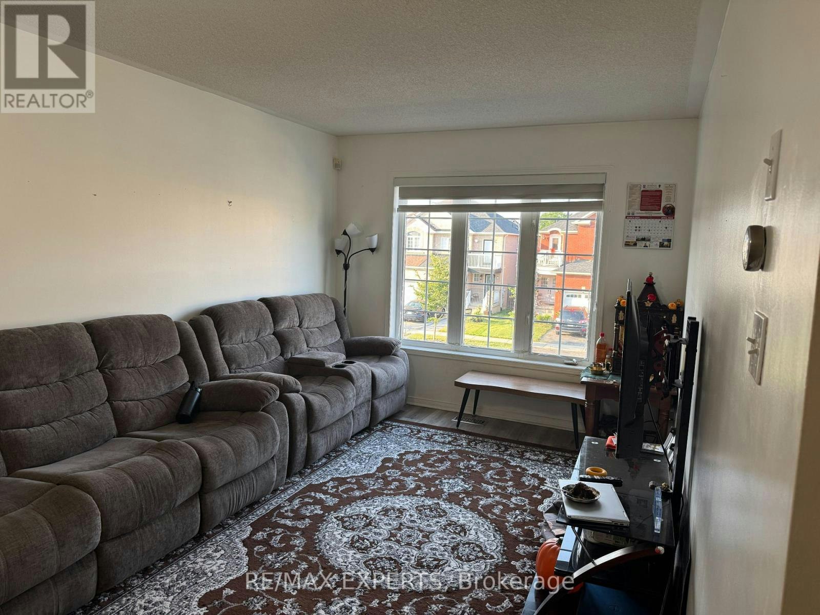 5864 Delle Donne Drive, Mississauga, ON, L5M 7A3 - 3