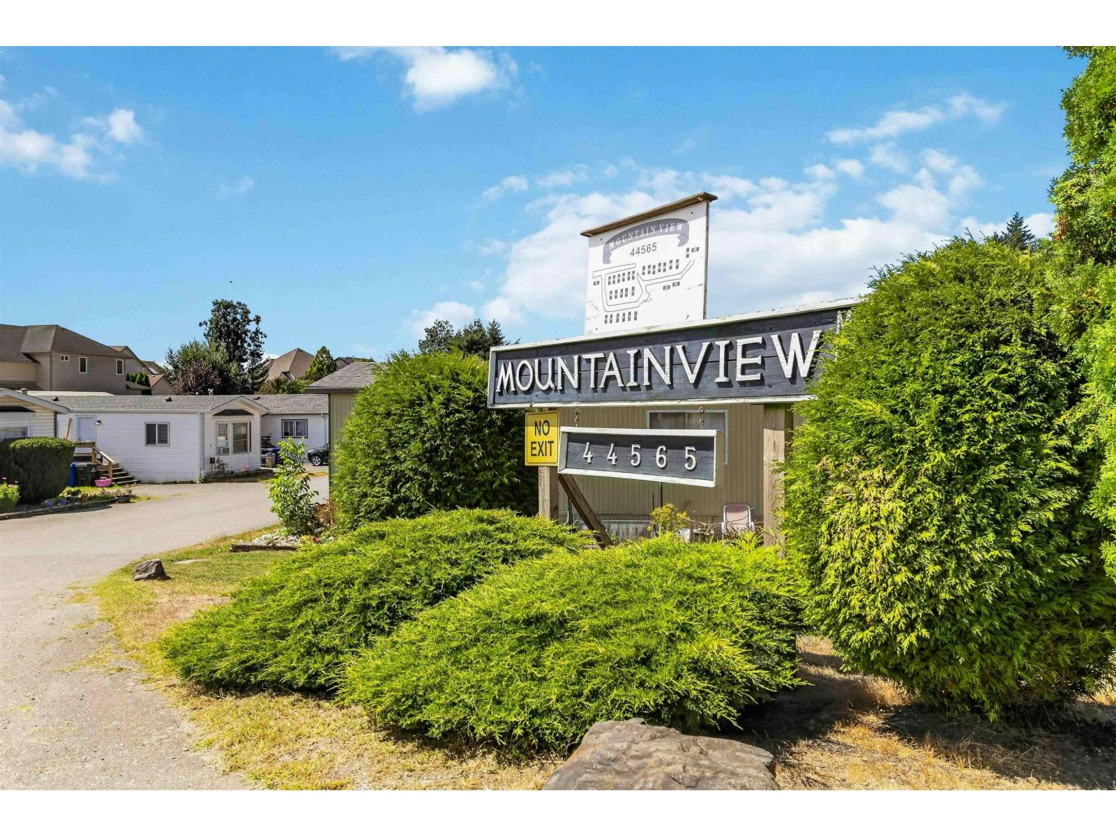 22-44565 Monte Vista Drive, Chilliwack, BC, V2R 5Y4