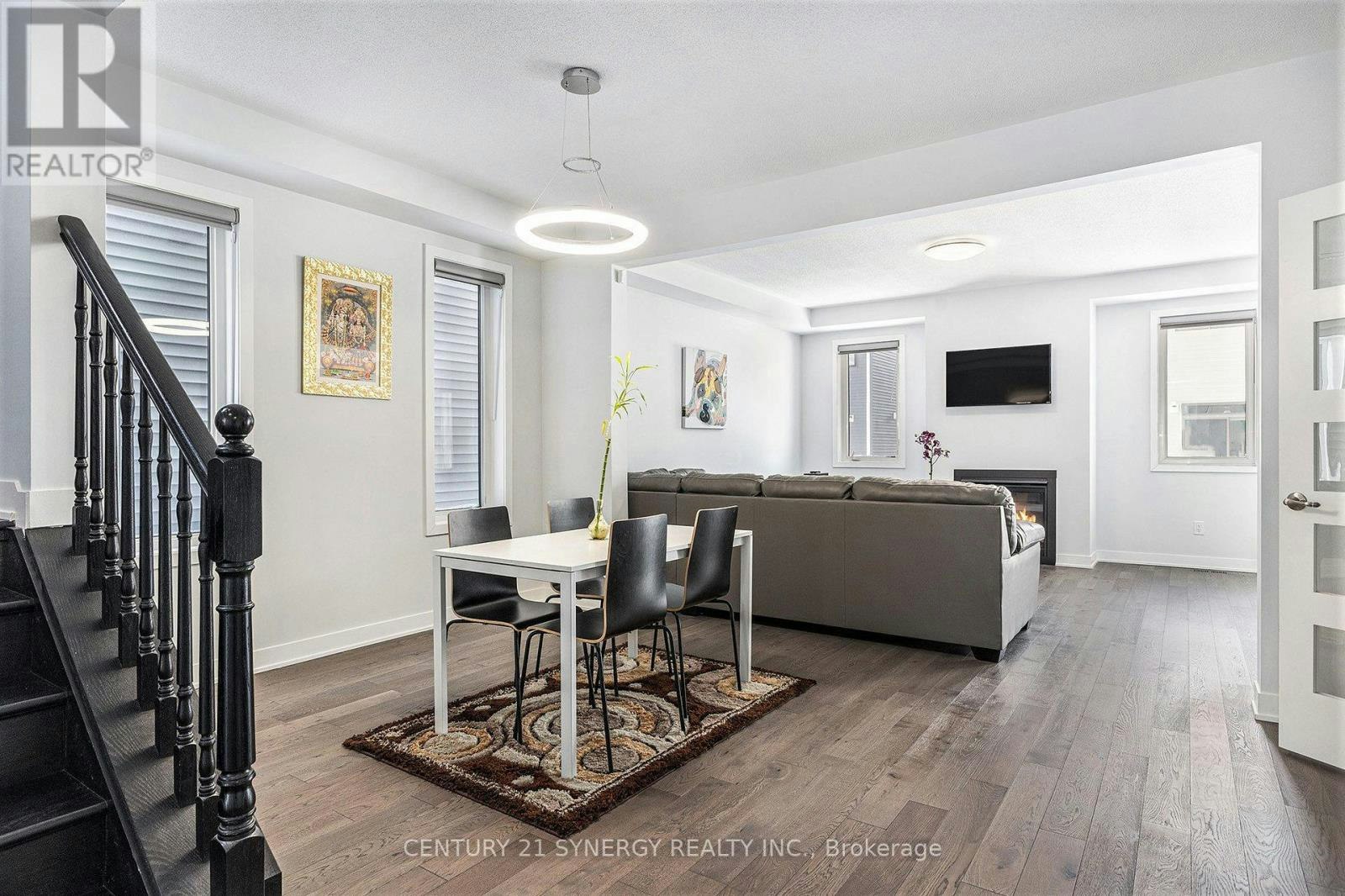 309 Crossway Terrace, Ottawa, ON, K2S 3A8 - 3