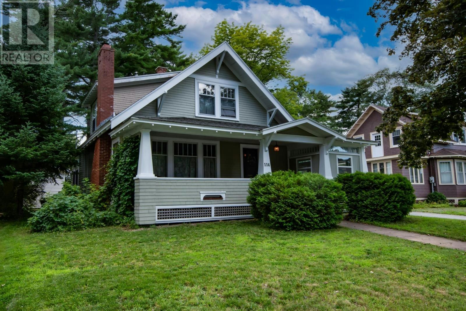 114 Alexandra Avenue, Bridgewater, NS, B4V 1H4