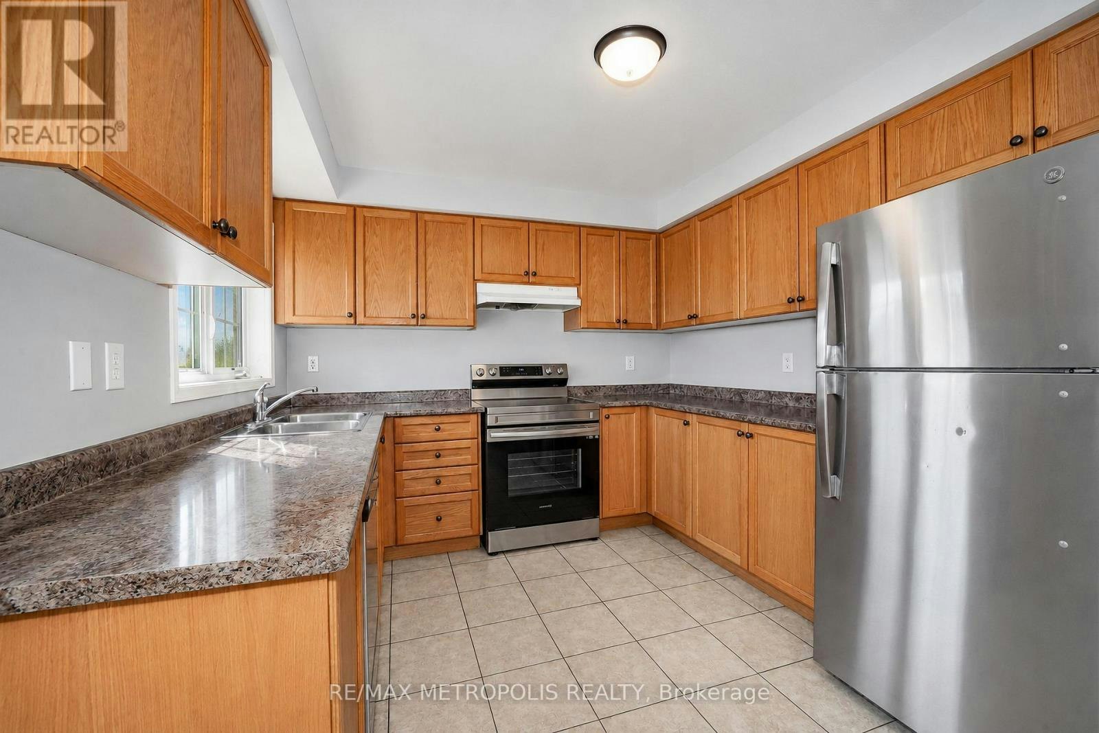 866 Audley Road, Ajax, ON, L1Z 1M4 - 17
