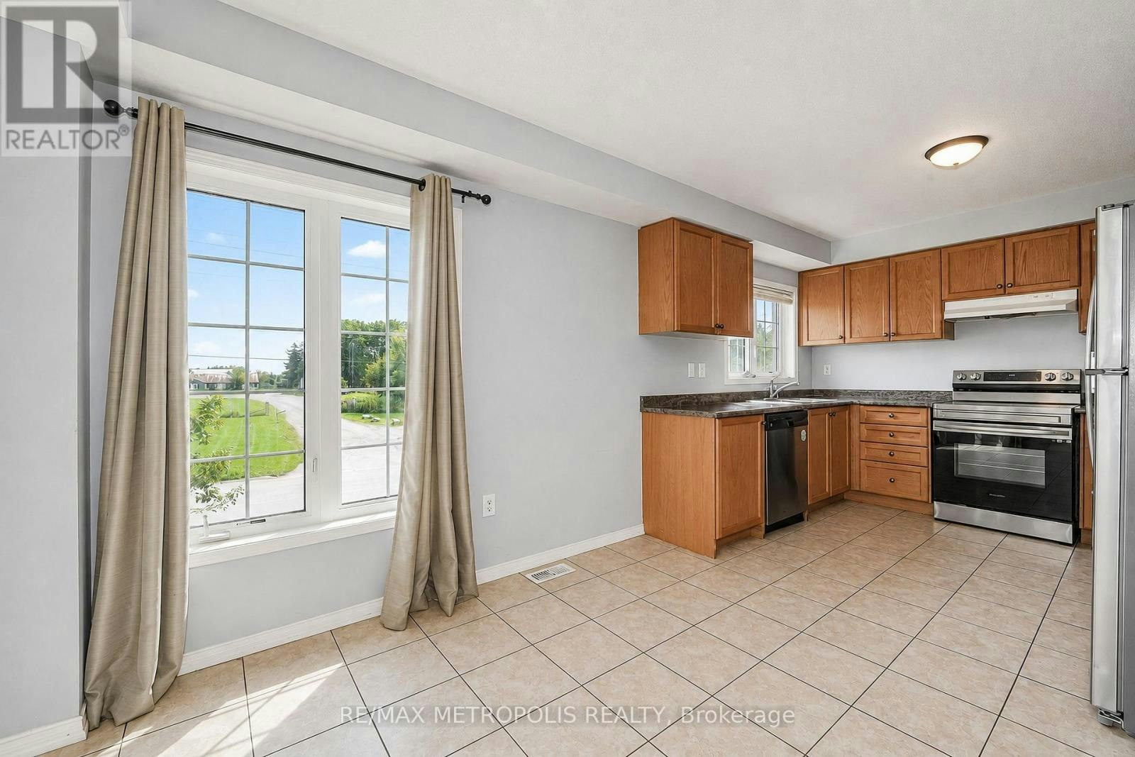 866 Audley Road, Ajax, ON, L1Z 1M4 - 18