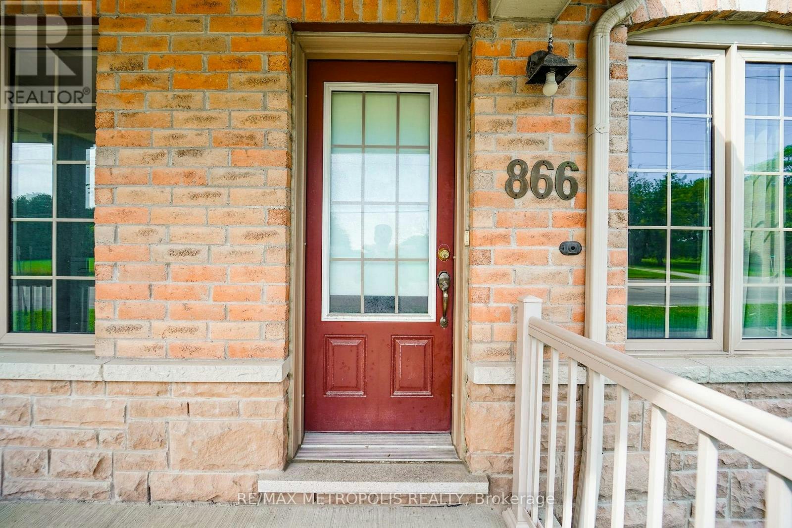 866 Audley Road, Ajax, ON, L1Z 1M4 - 9