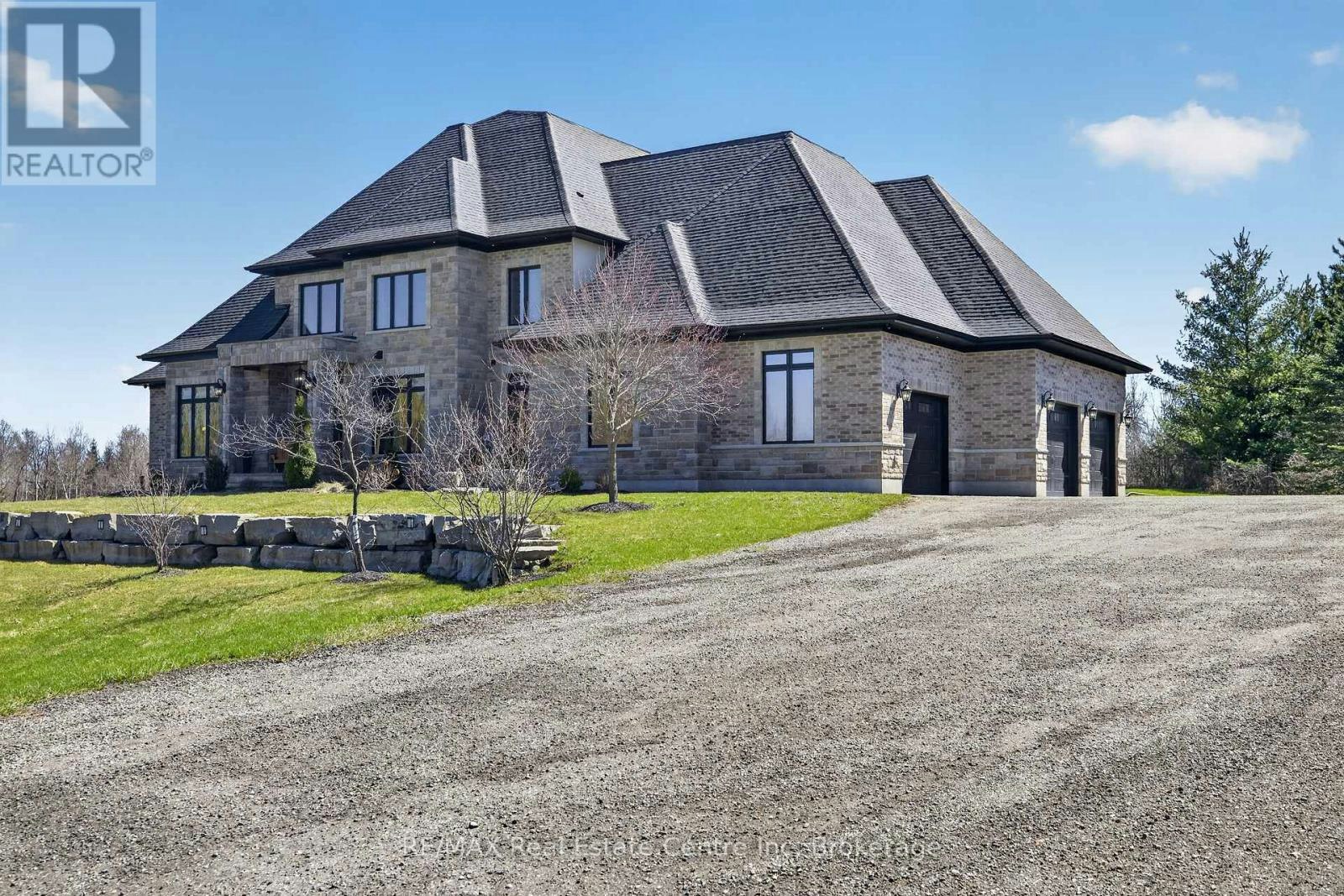 7645 Maltby Road E, Puslinch, ON, N0B 2J0