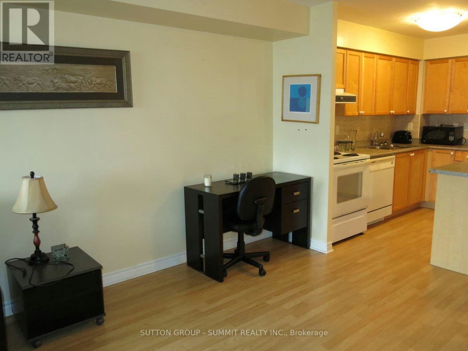 823-3888 Duke Of York Boulevard, Mississauga, ON, L5B 4P5 - 10