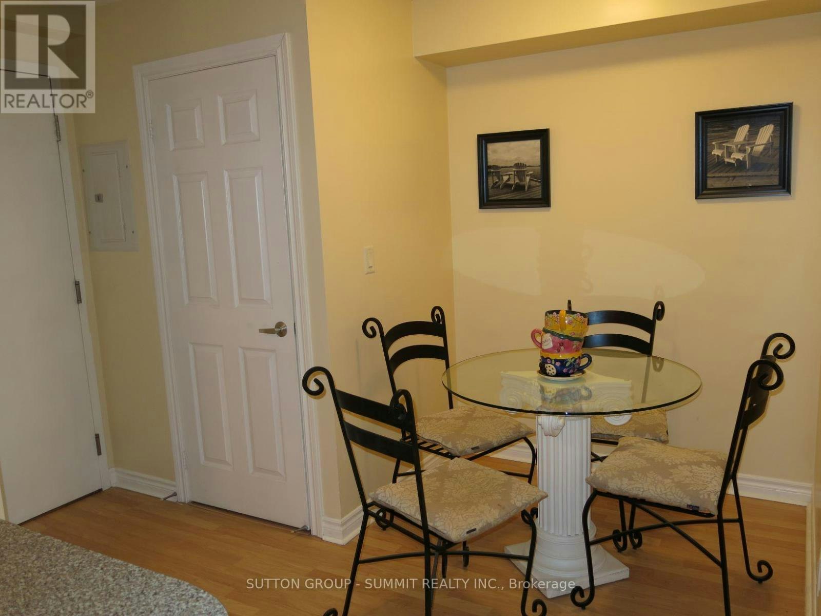823-3888 Duke Of York Boulevard, Mississauga, ON, L5B 4P5 - 8