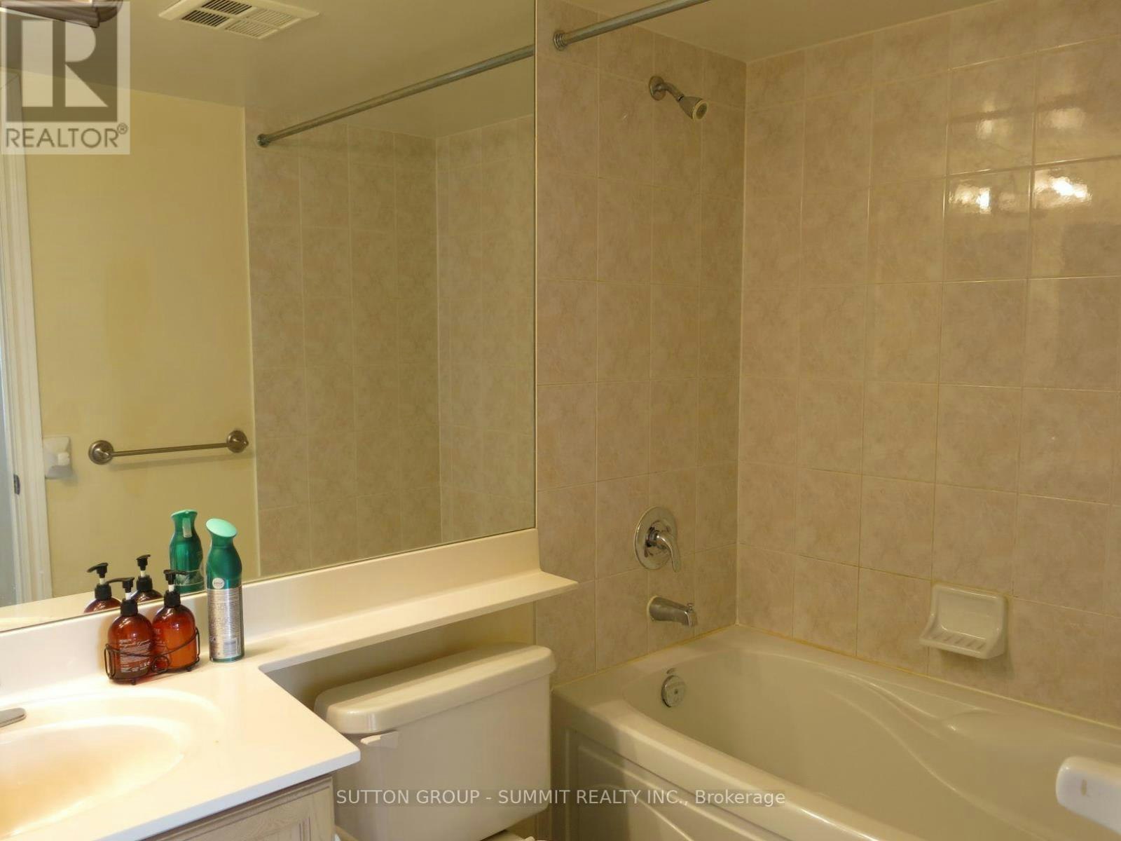 823-3888 Duke Of York Boulevard, Mississauga, ON, L5B 4P5 - 11