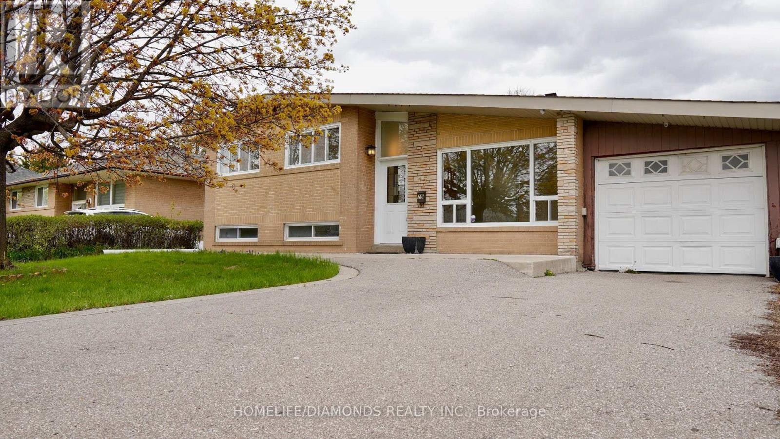 15 Athlone Avenue, Brampton, ON, L6T 2N5