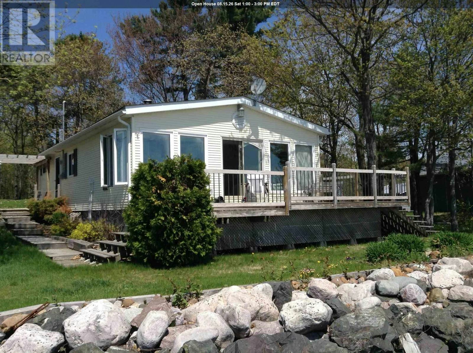 647B Lakeshore Drive, Tarbutt and Tarbutt Additional, ON, P0R 1E0