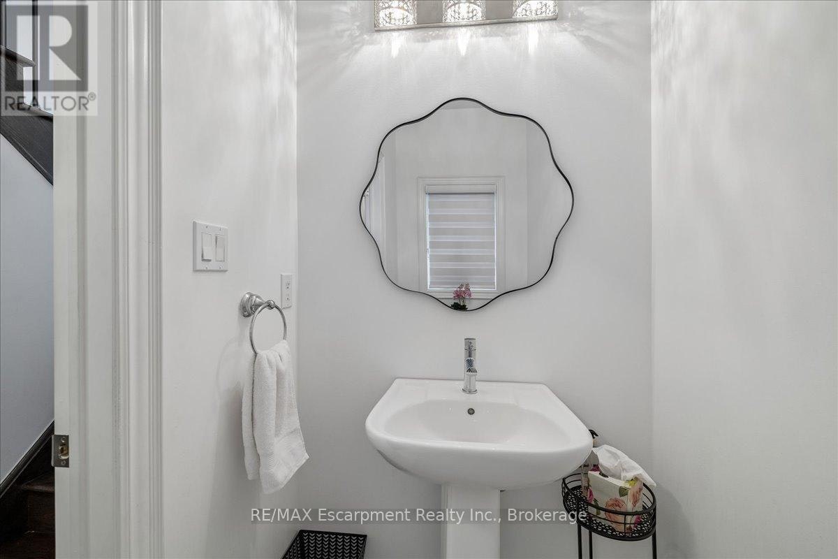 2400 Spring Meadow Way, Oakville, ON, L6M 0R6 - 22