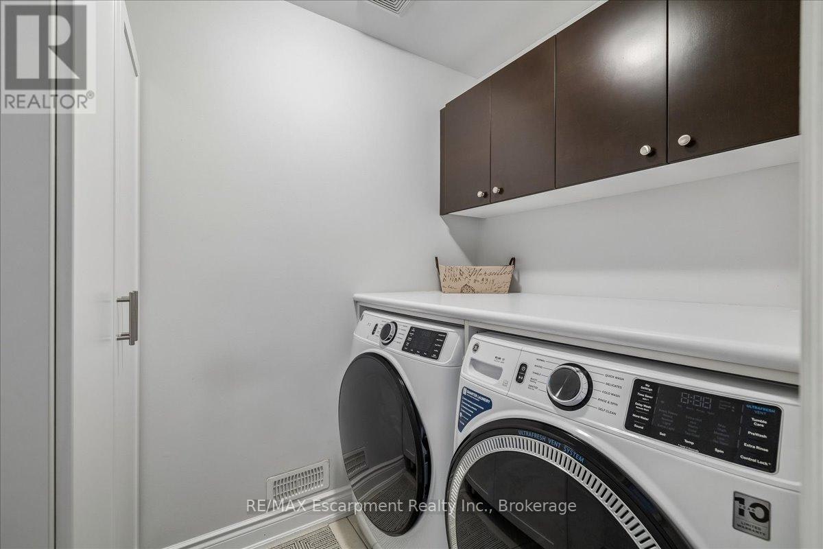 2400 Spring Meadow Way, Oakville, ON, L6M 0R6 - 39