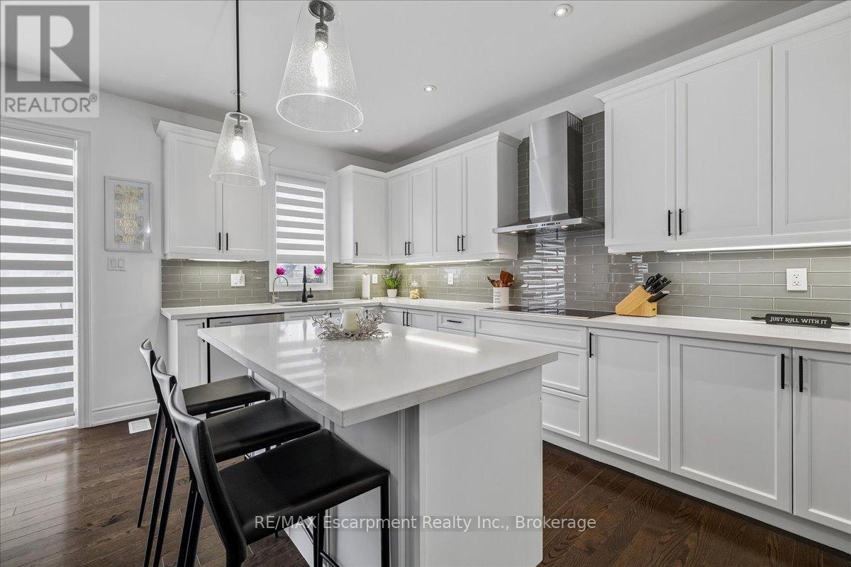 2400 Spring Meadow Way, Oakville, ON, L6M 0R6 - 19