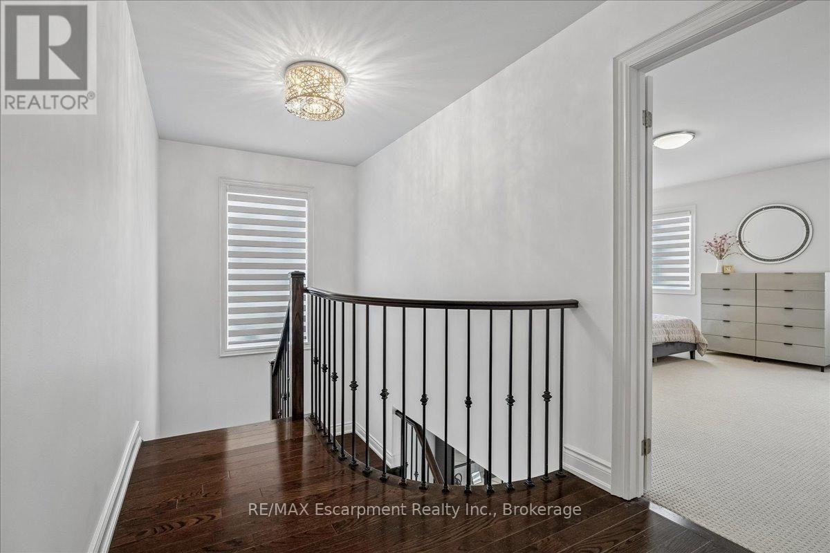 2400 Spring Meadow Way, Oakville, ON, L6M 0R6 - 24