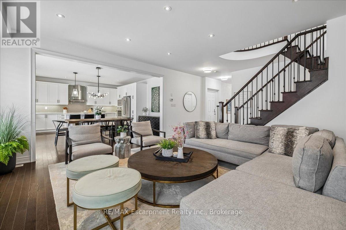 2400 Spring Meadow Way, Oakville, ON, L6M 0R6 - 12