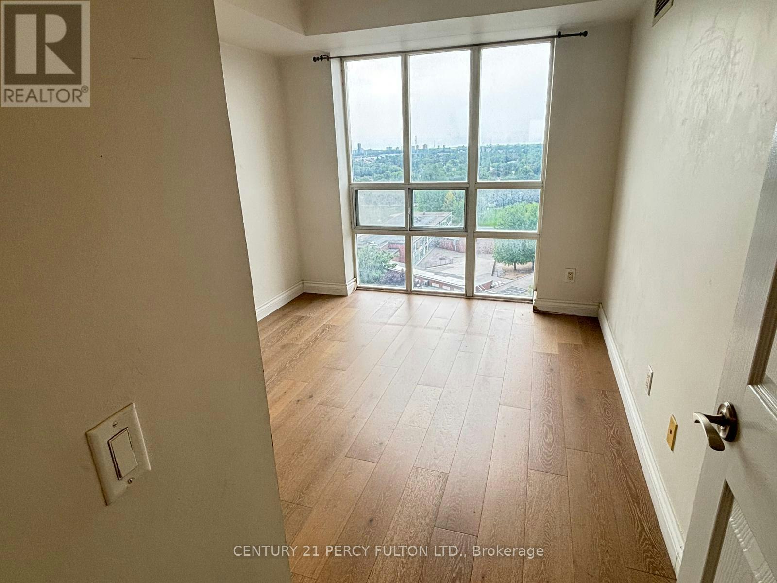 1101-8 Mondeo Drive, Toronto, ON, M1P 5C7 - 13