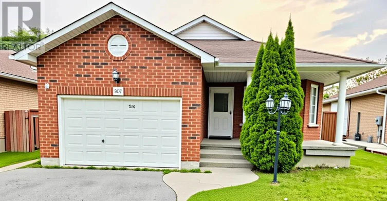307 Niagara Drive, Oshawa, ON, L1G 8A8