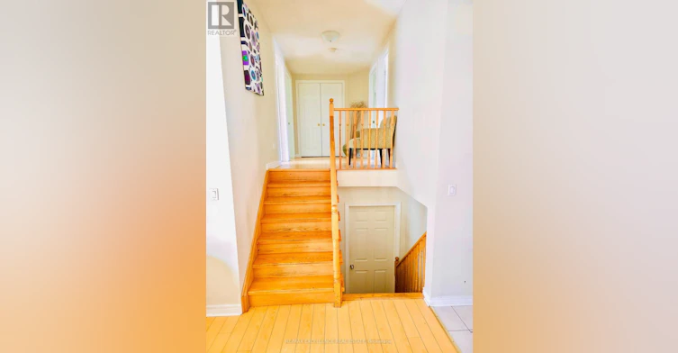 307 Niagara Drive, Oshawa, ON, L1G 8A8 - 3