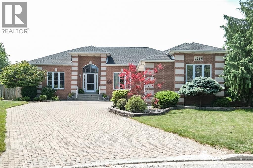 1747 Chornoby Crescent, Tecumseh, ON, N8N 5A1
