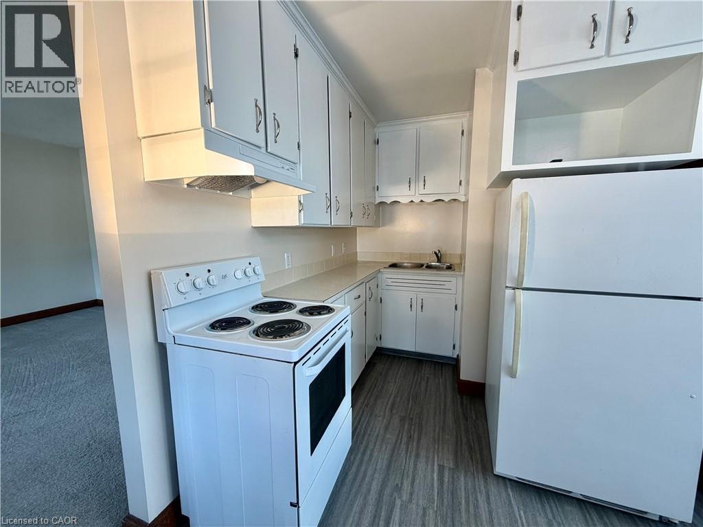 G-31 Regina Street N, Waterloo, ON, N2J 2Z9 - 8
