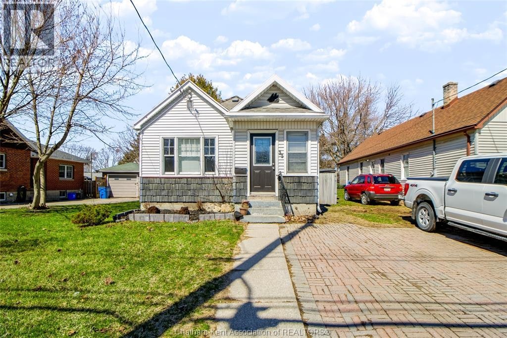 35 Alexandra Avenue, Chatham-Kent, ON, N7M 1X9