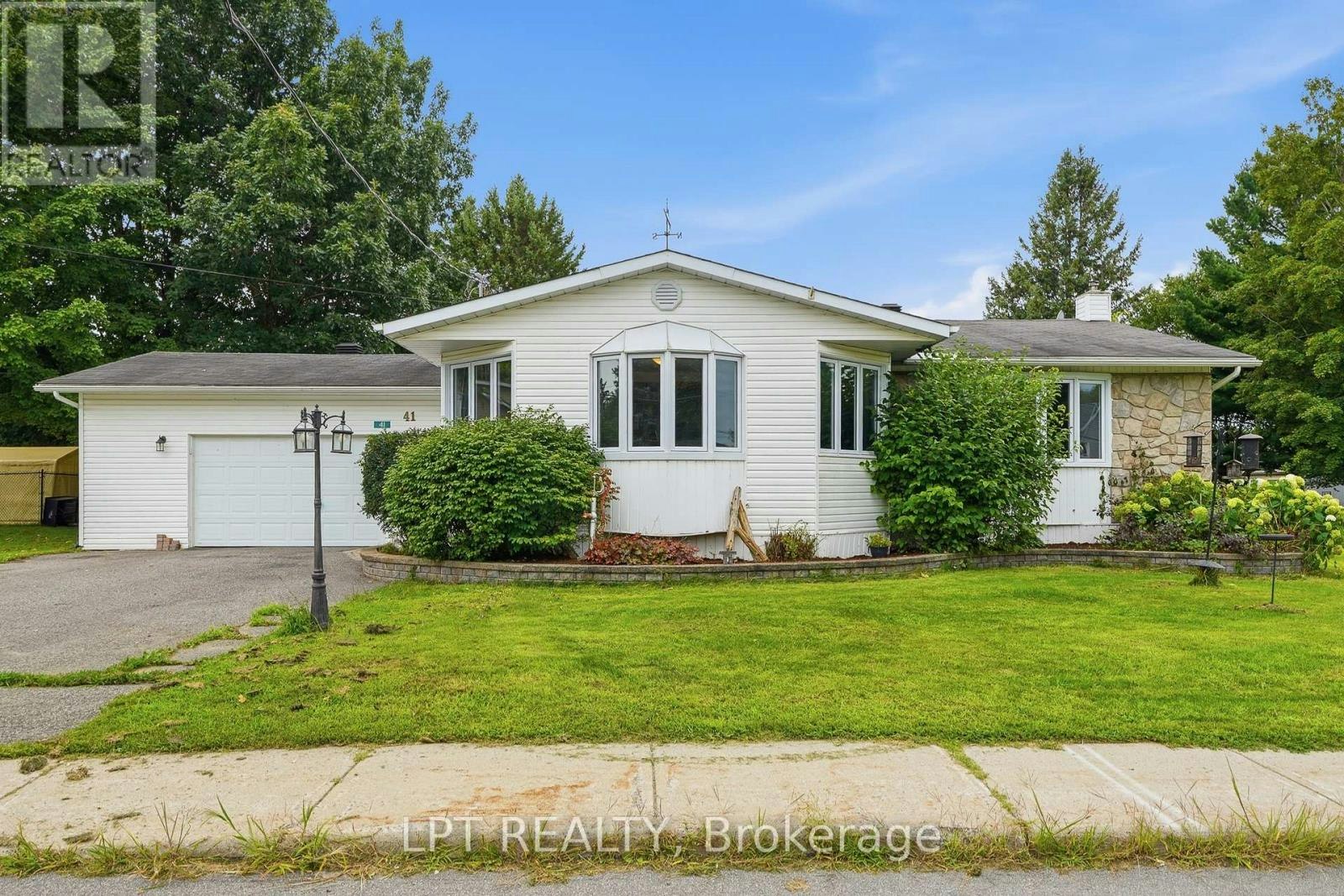 41 St Polycarp Street, Monkland, ON, K0C 1W0