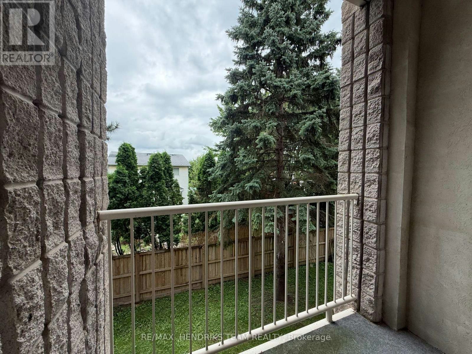215-128 St Augustine Drive, St. Catharines, ON, L2P 3X6 - 11